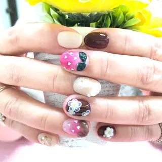 ネイル ユリシスネイル 担当近藤のネイルデザイン