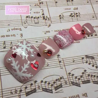 ネイル 占いができるネイルサロン「ネイルベル」所属・さいとう りなのネイルデザイン