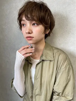 ショート カラー 茅場 悠介のヘアスタイル