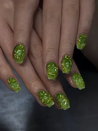 ネイル Be Colorful 新宿店所属・岩井 柚樹のネイルデザイン