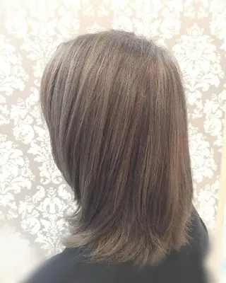 ミディアム カラー brut所属・SaKai Nozomiのヘアスタイル