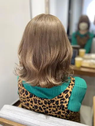 ミディアム THESALONS所属・🤍ブリーチカラー /寄田龍樹🤍のヘアスタイル