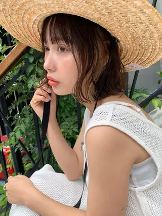 ショート カラー 柔らかブラウン/顔周 りレイヤー♡ユウシのヘアスタイル