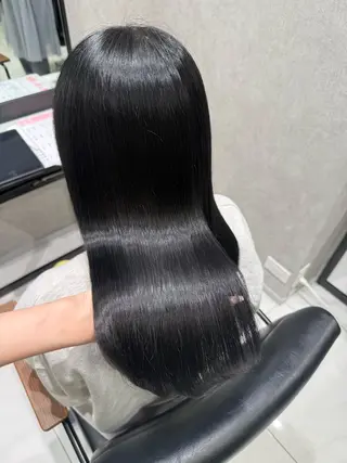 ロング 艶ブラウン/赤み消し /盛れる顔周りのヘアスタイル