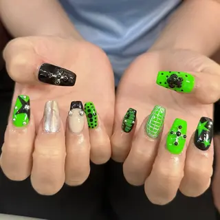 ネイル LAVISH nanamiのネイルデザイン