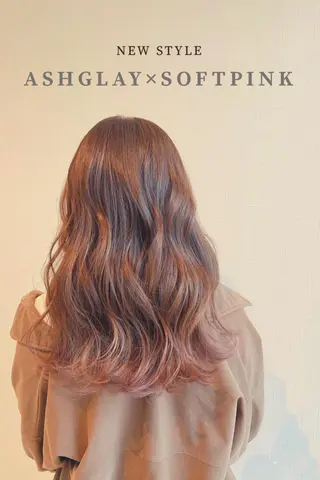 ロング カラー 鈴木 香澄のヘアスタイル