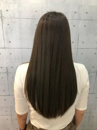 ロング カラー 金沢 広美のヘアスタイル