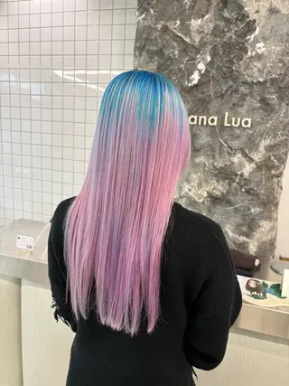 ロング Moana Lua所属・ブリーチカラー🩵 YUANのヘアスタイル