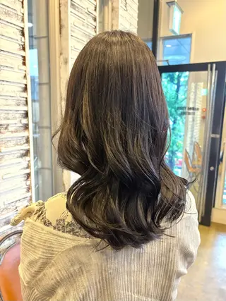 セミロング カラー パーマ/カラーモデル ななほのヘアスタイル