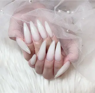 ロング カラー LilyLala Nailsalonのネイルデザイン