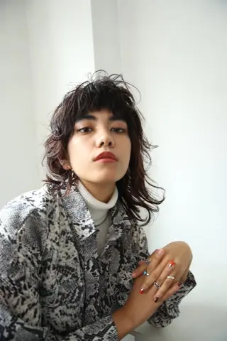 ミディアム カラー 代表　土屋ヒロユキ ショートカットのヘアスタイル