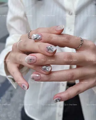 ネイル Shis_🦄shi 韓国風キラキラネイルのネイルデザイン