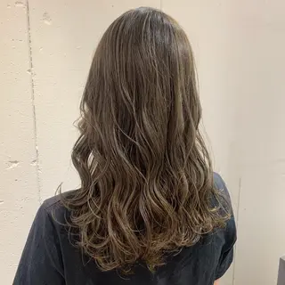 カラー キコ所属・艶カラー/田中 佑季のヘアスタイル