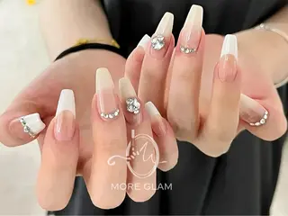 ネイル More Glam 池袋東口店のネイルデザイン