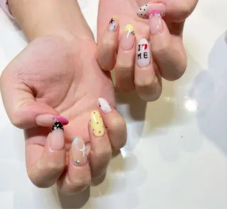 ネイル *RAIMU* HOLOGRAMのネイルデザイン