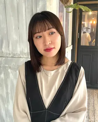 ミディアム 塩谷 雪花のヘアスタイル