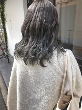 セミロング カラー tonari 梅田、中崎町のヘアスタイル