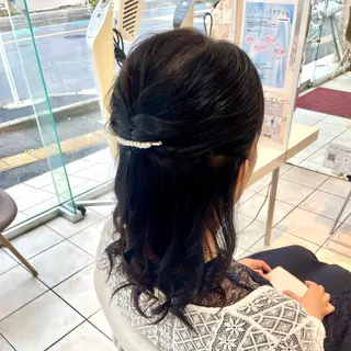 セミロング ヘアアレンジ ブリーチ/ヘアセット 【𝙍𝙞𝙣𝙤】のヘアスタイル