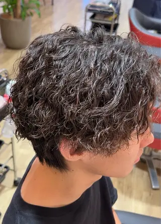 ショート パーマ メンズ ✂️ゲンキ メンズパーマ✂️のヘアスタイル