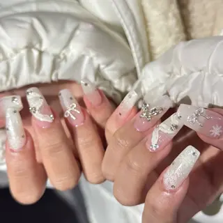 セミロング 小川 柚香のネイルデザイン