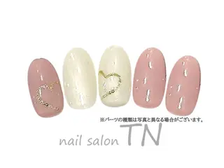 ネイル 中島 実穂のネイルデザイン