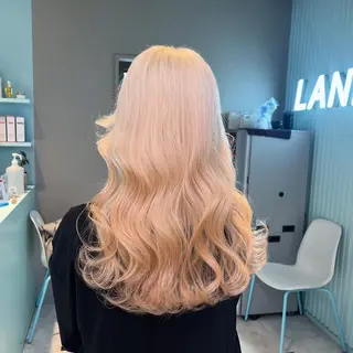 セミロング カラー ブリーチカラー 🩵MIZUKIのヘアスタイル