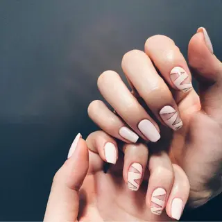 ネイル Nes.Nail所属・Miyagi Asamiのネイルデザイン