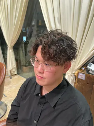 パーマ メンズ 🦕望月渉🦕 パーマ🌪️ブリーチのヘアスタイル