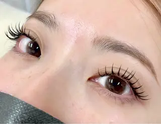 マツエク・マツパ eminy lash 【エミニーラッシュ】のマツエク・マツパデザイン