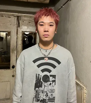 ショート カラー パーマ メンズ パーマ、髪質改善 カズマのヘアスタイル