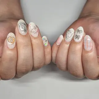 ネイル Becolorful渋谷所属・Dali🌙 NATSUKIのネイルデザイン