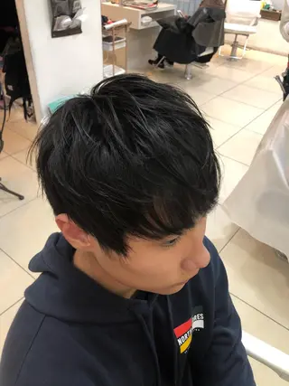 ショート メンズ 韓国風メンズ/毛流れ ヘアなら須田龍世のヘアスタイル