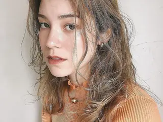 ミディアム カラー パーマ est hair Luna本八幡店［エストヘアールーナ］所属・sada isseiのヘアスタイル