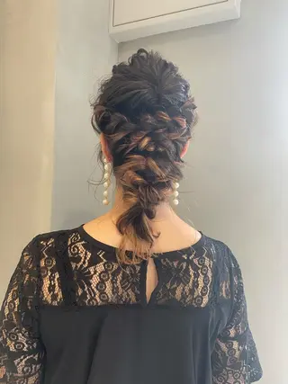 ロング ヘアアレンジ カジュアルを女っぽく 𝗮𝘆𝗮𝗰𝗼のヘアスタイル