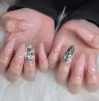 ネイル rinory一関所属・佐々木 友恵のネイルデザイン