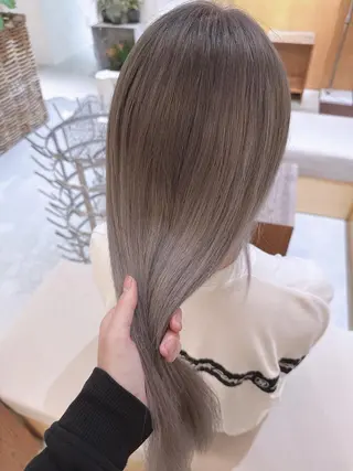 ロング カラー . YULIAのヘアスタイル