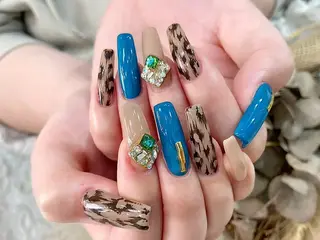 ネイル nailsalon Mirrorのネイルデザイン