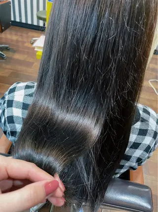 ロング ARISA🦋推し・ アニメカラー/派手髪のヘアスタイル