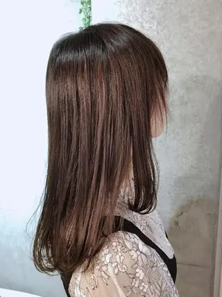 セミロング スズラン美容室所属・フリーランス 和田のヘアスタイル