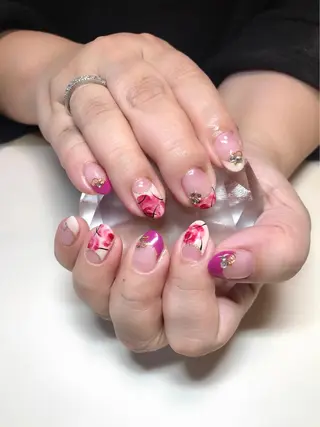 ネイル 'mm所属・'mm  (ミリ) ＭＡＮＡＭＩのネイルデザイン