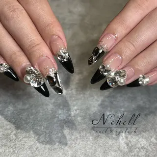 ネイル Nailist Aoiのネイルデザイン