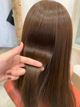 ロング fio マナミのヘアスタイル