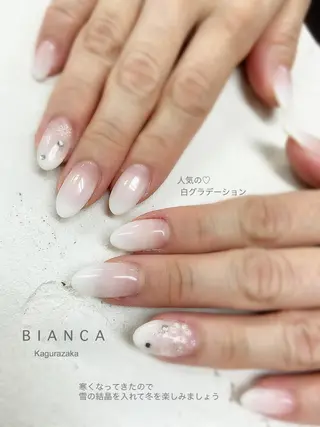 ネイル BIANCA Ouchidaのネイルデザイン