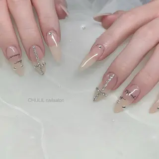 ネイル CHULIL nailsalonのネイルデザイン
