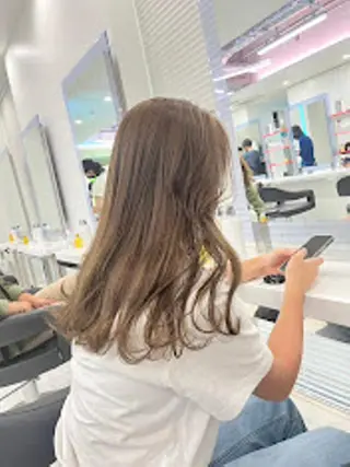 カラー 🪞THEATER 表参道店🩰のヘアスタイル