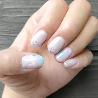 ネイル 吉澤 友恵のネイルデザイン