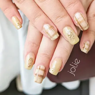 ネイル jolie  ISIHARAのネイルデザイン