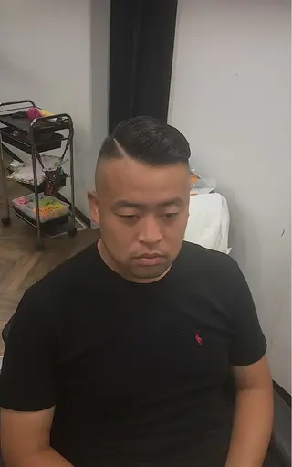 ショート メンズ 前田賢生 ご新規様はNGのヘアスタイル