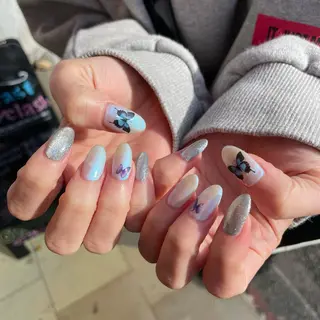 ネイル ﾔｽﾀﾞ ﾐﾅのネイルデザイン