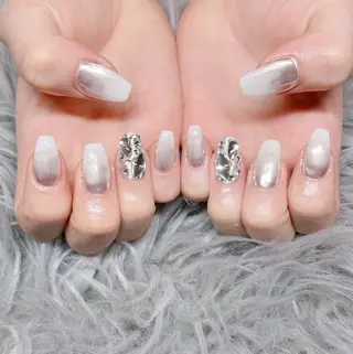 ネイル 個室ネイルサロンDolly  Girl〜ドーリーガール〜所属・DollyGirl KYOKOのネイルデザイン